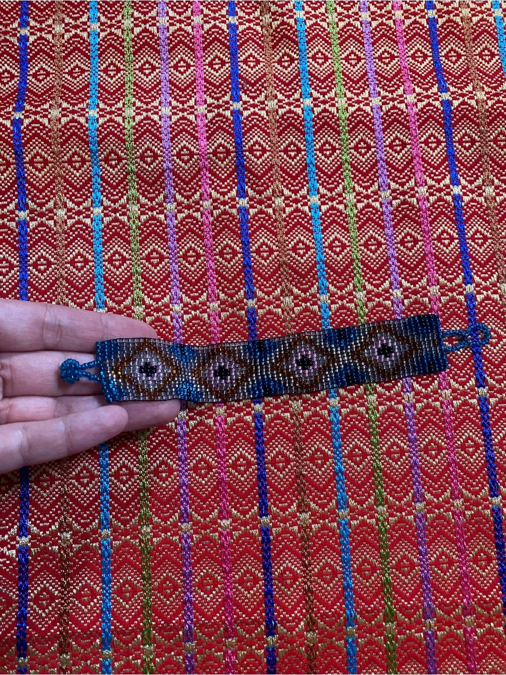 vintage third eye Guatemalan beaded bracelet small
